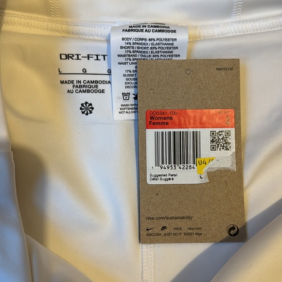 Nik Dri-Fit White Tennis Skirt - Picture 2 of 5